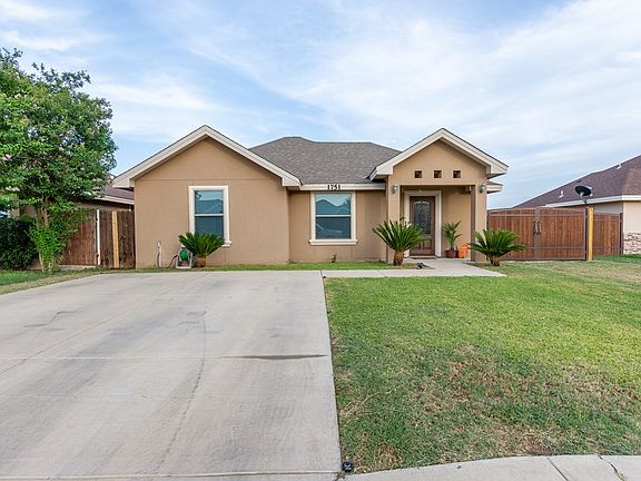 3rd image of 1751 Amanda Ln