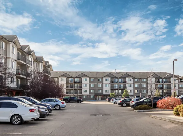 130 Albany Dr NW, Edmonton, AB T6V 0J1