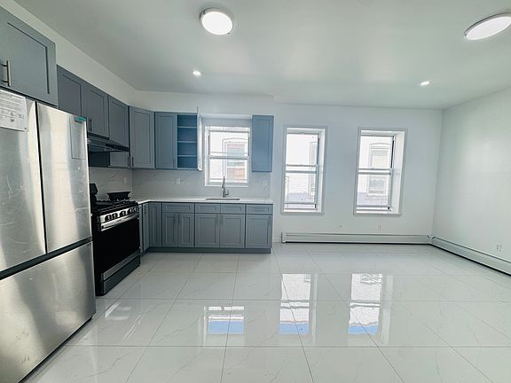 4th image of 360 84th St Floor 2
