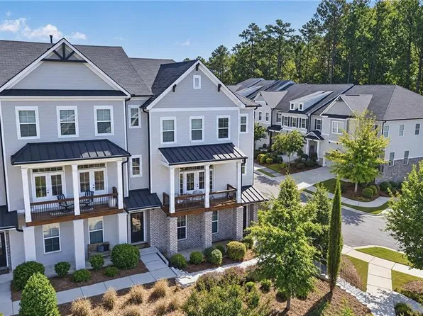9010 River Rapids Aly, Roswell, GA 30076