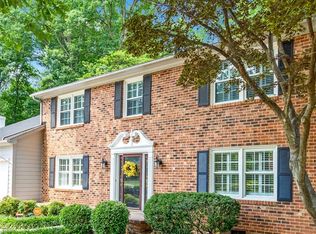 1506 Burlwood Dr, Greensboro, NC 27410