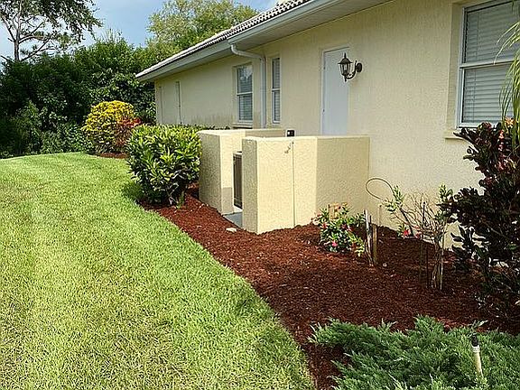 3rd image of 4983 Bella Terra Dr
