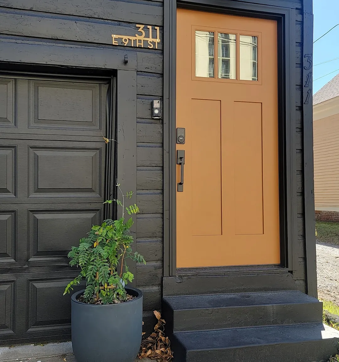1 bed, 1.5 bath, 1000 sqft, $1,800 — Photo 1