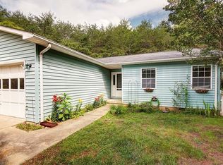 39 Rocking Porch Ln, Asheville, NC 28805