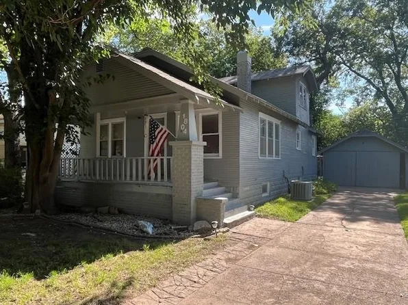 1804 N Woodland Ave, Wichita, KS 67203