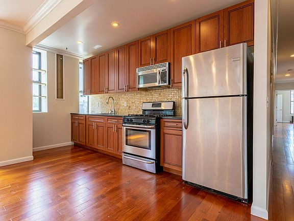 3rd image of 3800 Broadway #57