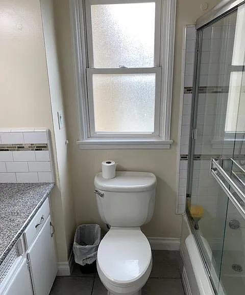 8624 Lilienthal Ave — Photo 14