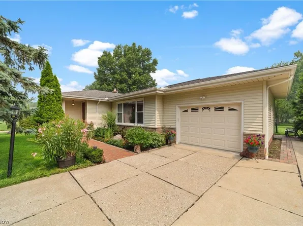 4831 Gleeton Rd, Richmond Heights, OH 44143