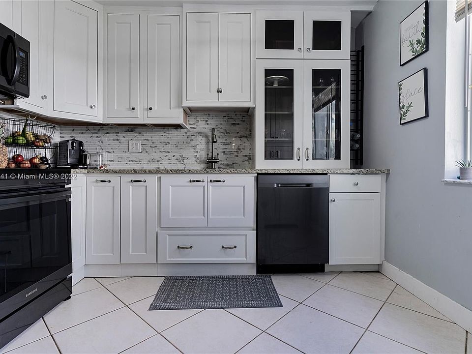 1st image of 1193 SW 44th Ave #1193
