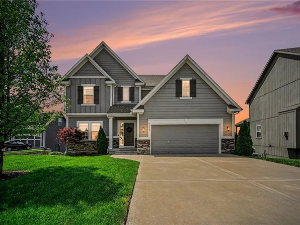 11612 N Farley Ave, Kansas City, MO 64157