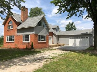 10602 E Laketon Ave, Ravenna, MI 49451