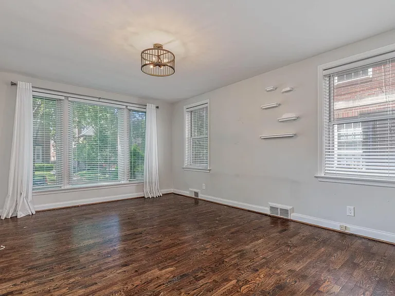 7535 Oxford Dr E #1W — Photo 11