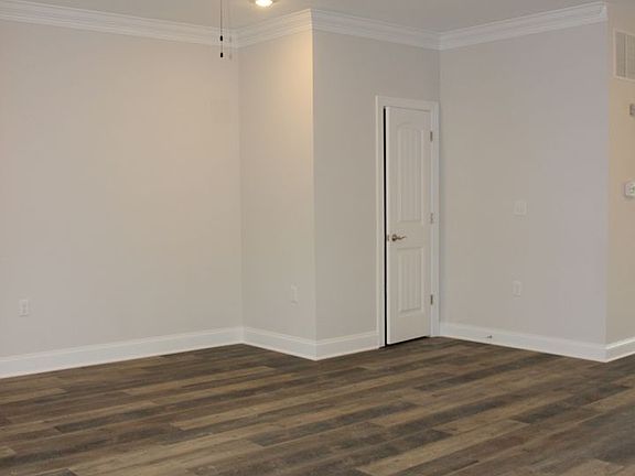 5th image of 1176 Bluemoon Dr