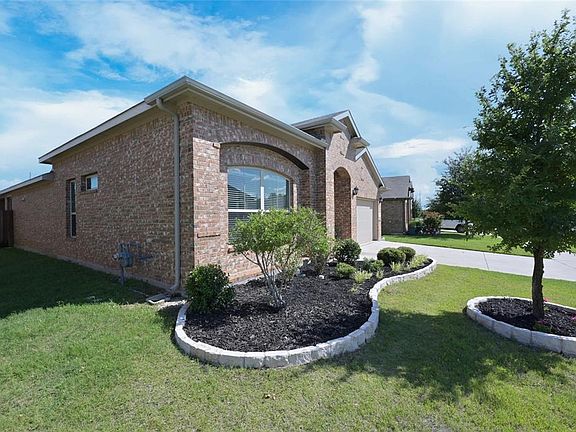 Sone lined landscaping