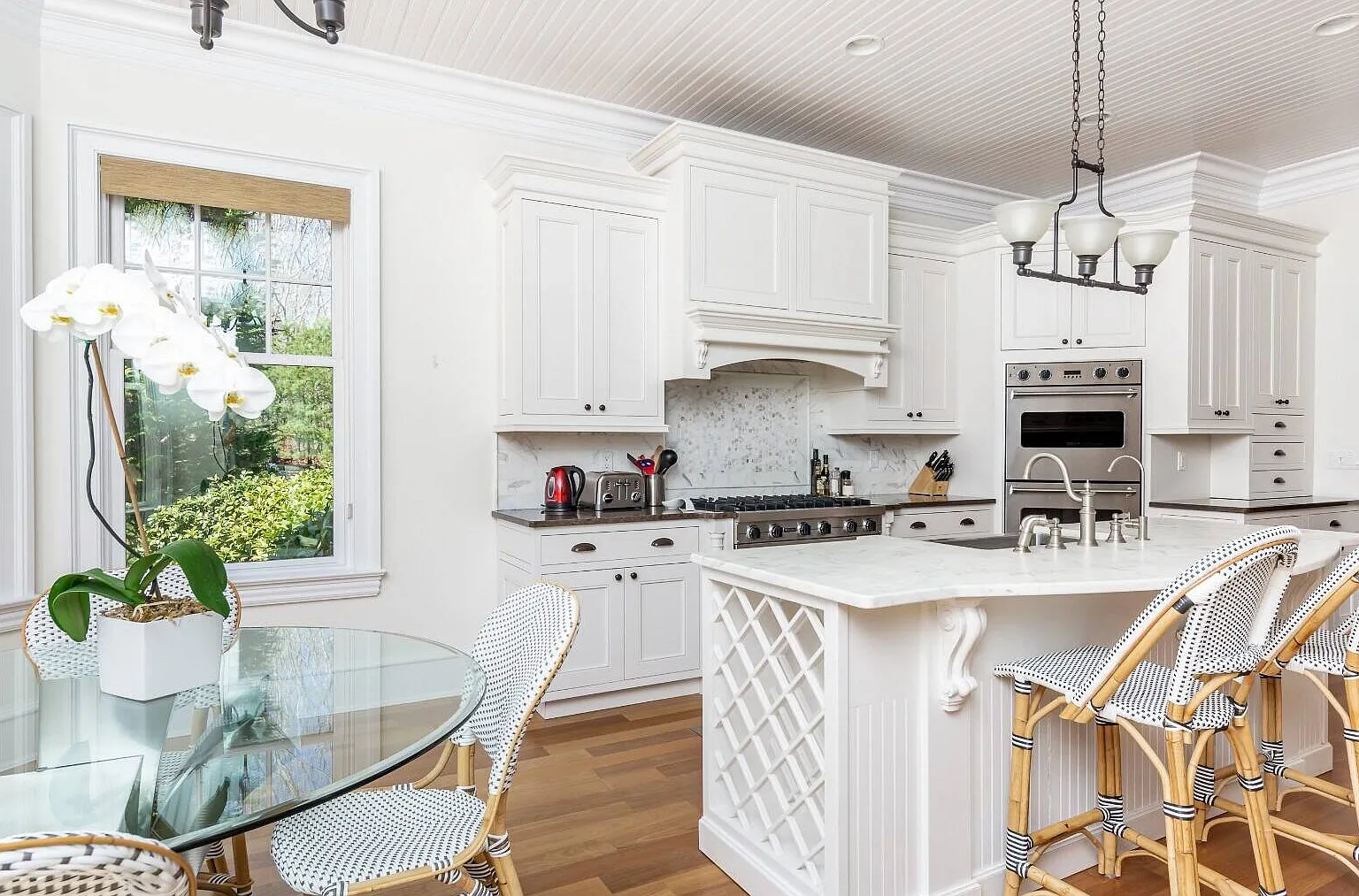 Spacious Sag Harbor Vacation Home with Amazing Outdoor Space — Photo 4