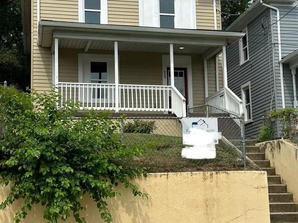 15 N Maryland Ave, Brunswick, MD 21716