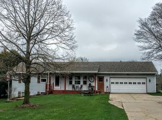 2867 Leonard St NW, Marne, MI 49435