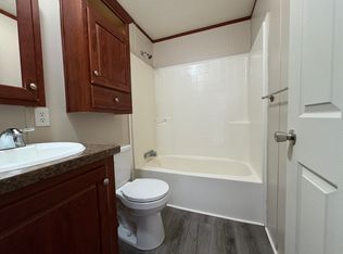 309 Brookside Mnr, Goshen, IN 46526