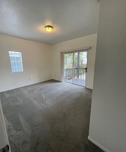 1614 Cypress Ave #1 — Photo 4