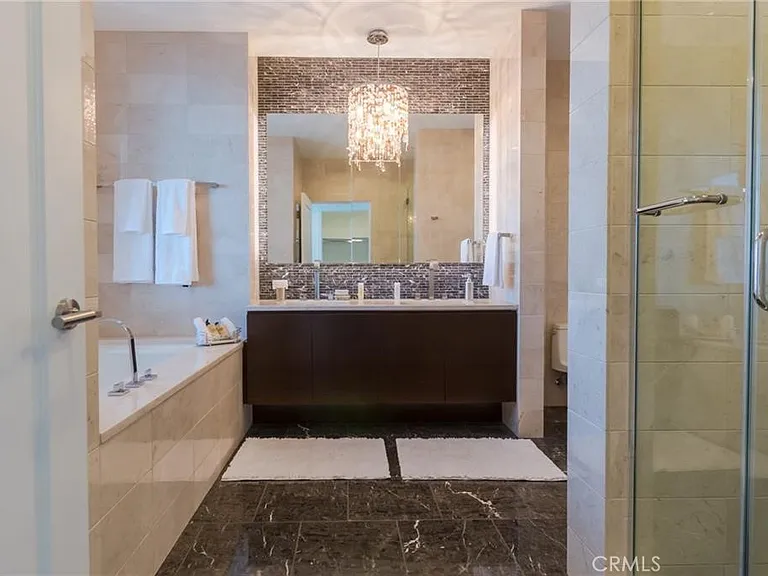 900 W Olympic Blvd #36B — Photo 9