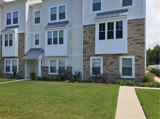 1005 Opal St #105, Suffolk, VA 23435