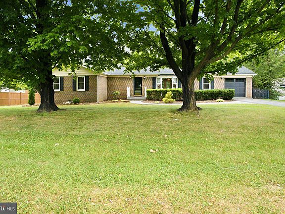 2nd image of 303 Yale Dr