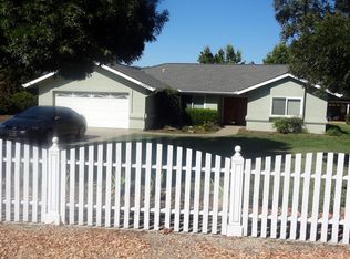 17393 Chestnut Ave, Atascadero, CA 93422