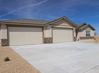 554 Saddle Horn Way, Fernley, NV 89408
