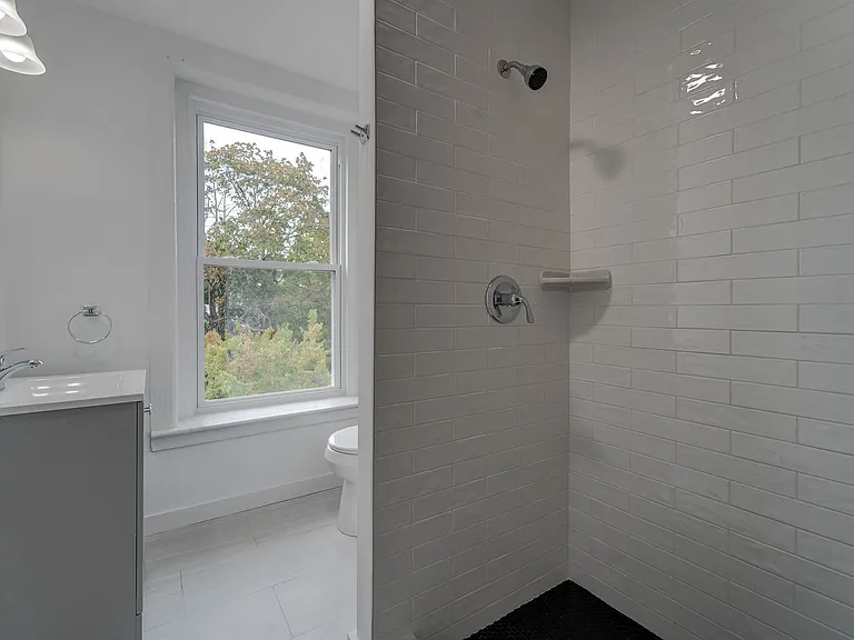 522 Elm St — Photo 8
