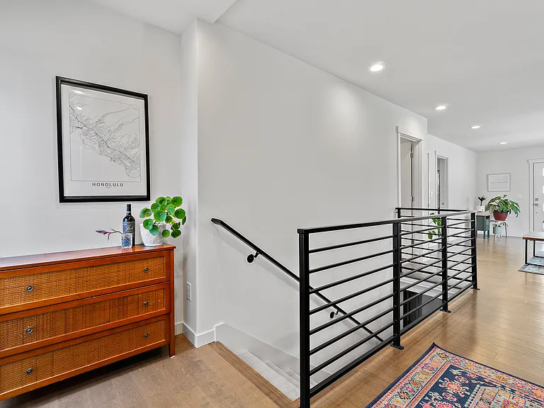 3420 Alamo Pl S — Photo 16