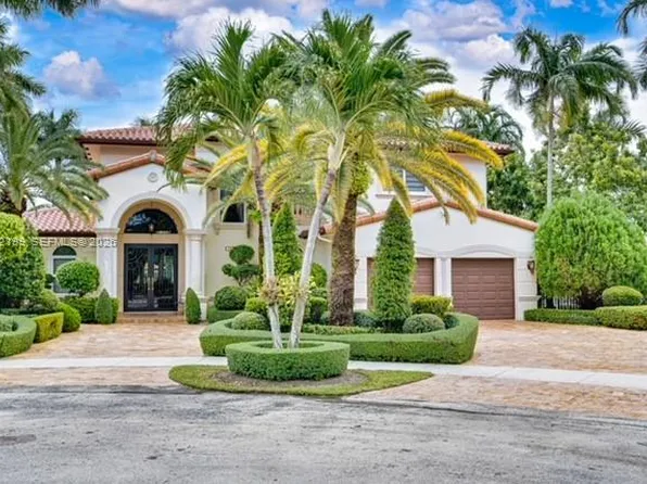 15763 NW 80th Ave, Miami Lakes, FL 33016