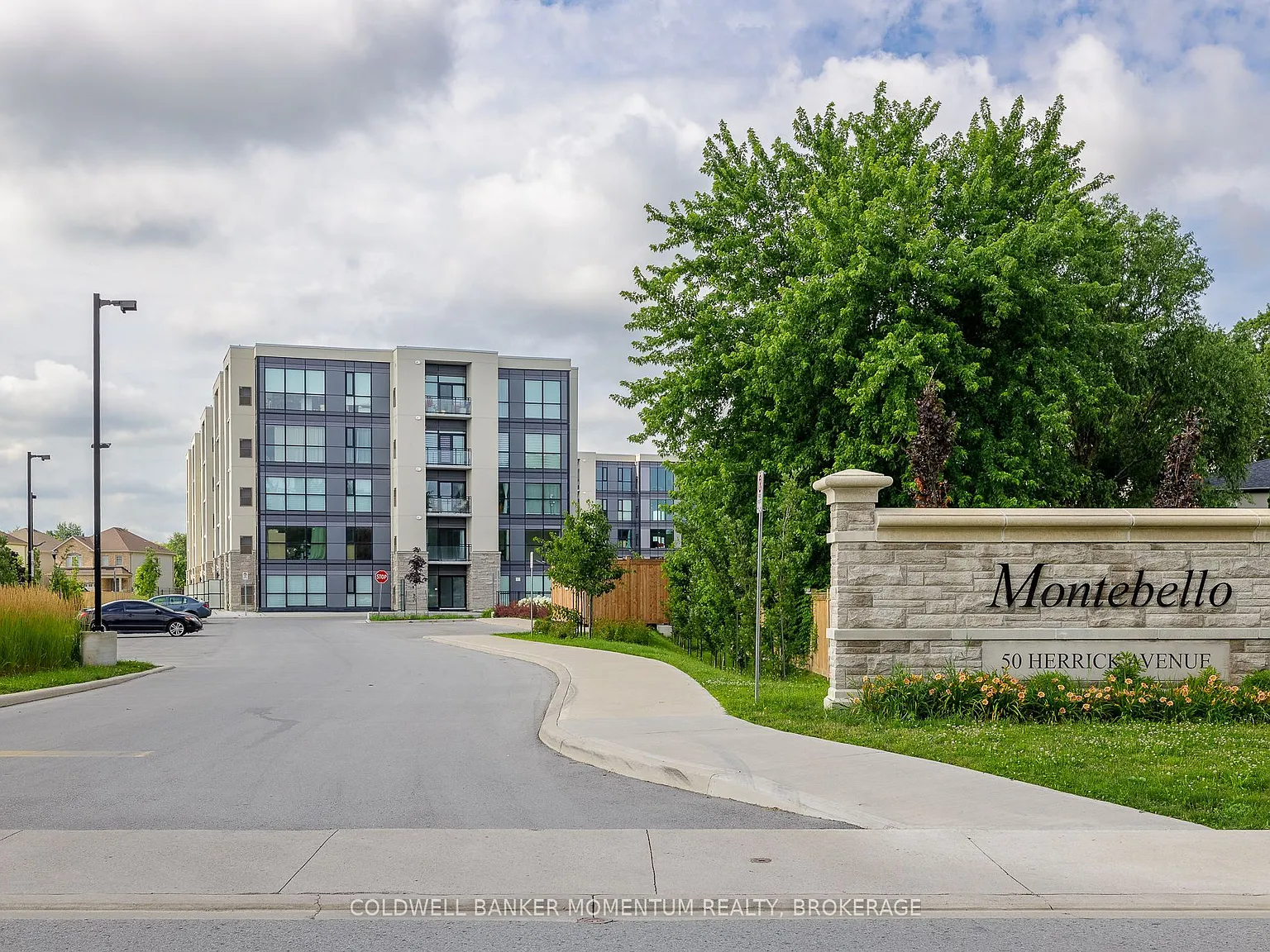 Montebello — Photo 1