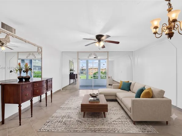 2615 NE 1st Ct APT 303, Boynton Beach, FL 33435