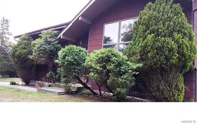 1st image of 53 Winding Hills Dr