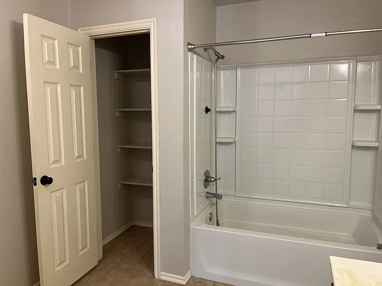 17612 Black Hawk Dr — Photo 14