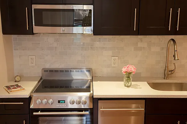 Rented by REAL New York | media 27