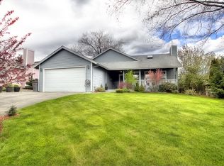 4126 NE 2nd St, Renton, WA 98059