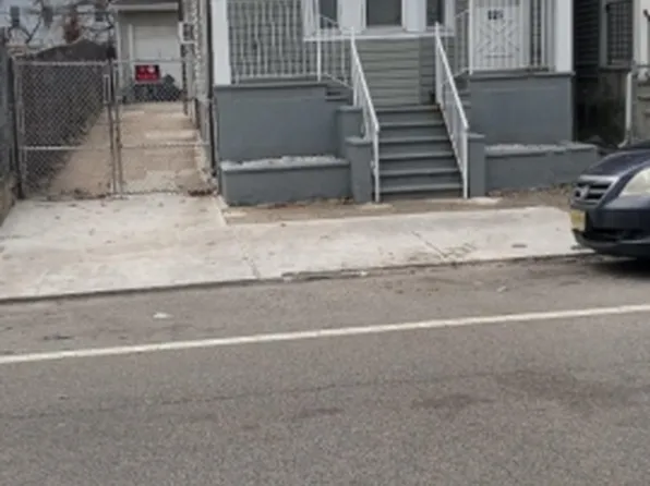 526 14Th Ave, Paterson City, NJ 07504