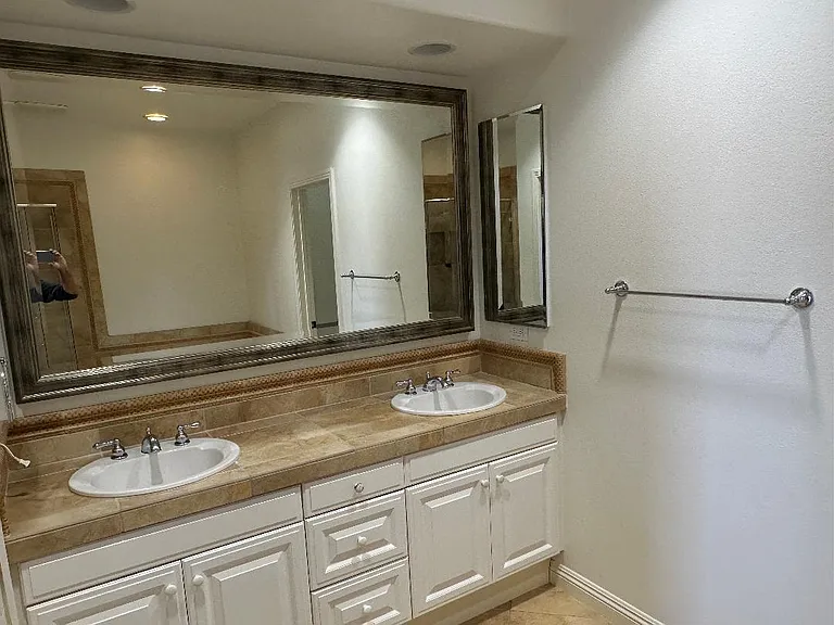 87 Twin Gables Irvine Ca — Photo 5
