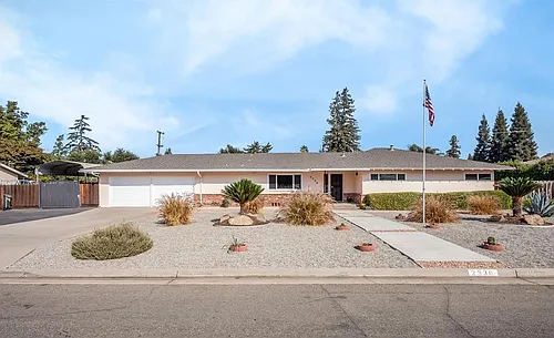 2530 W Fir Ave Photo 1