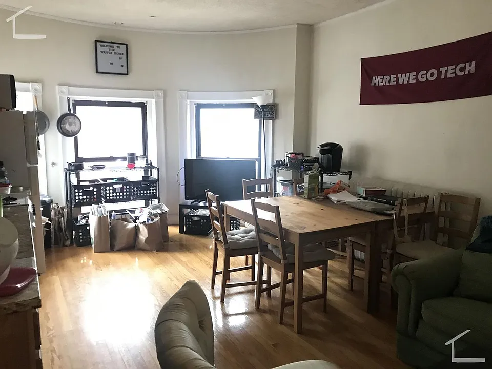 44 Bay State State Rd #3
