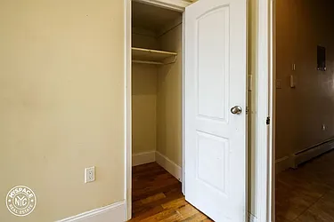 Rented by Extend Realty Inc