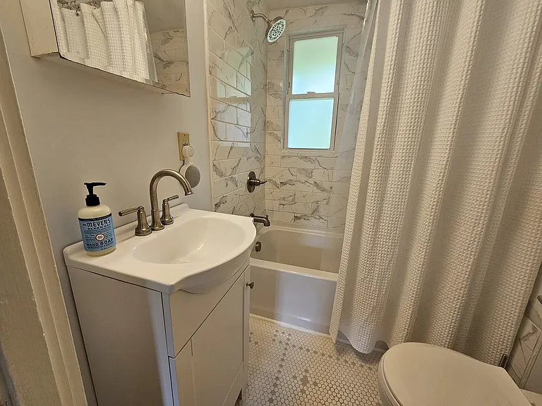 25 Shepard St #B — Photo 13
