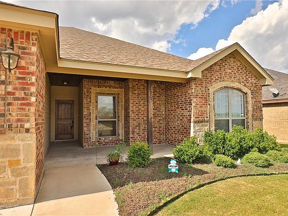 3rd image of 858 Great Waters Dr
