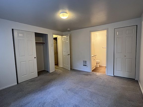4th image of 5911 California Ave SW APT 102