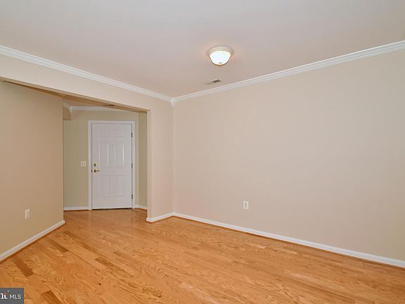 2nd image of 1411 Bonnett Pl Unit 232