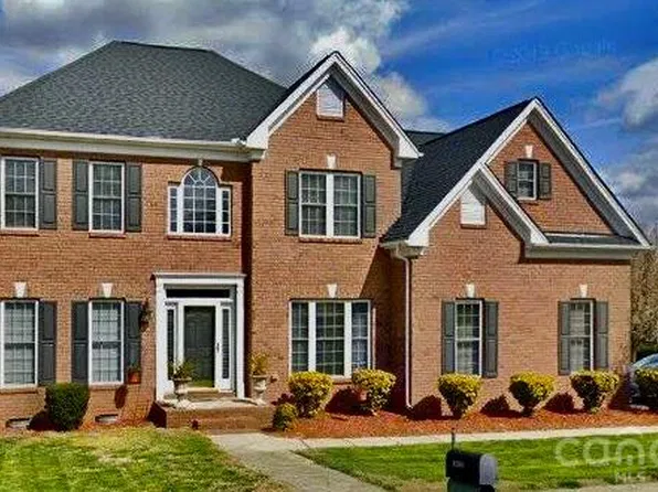 17341 Knoxwood Dr, Huntersville, NC 28078