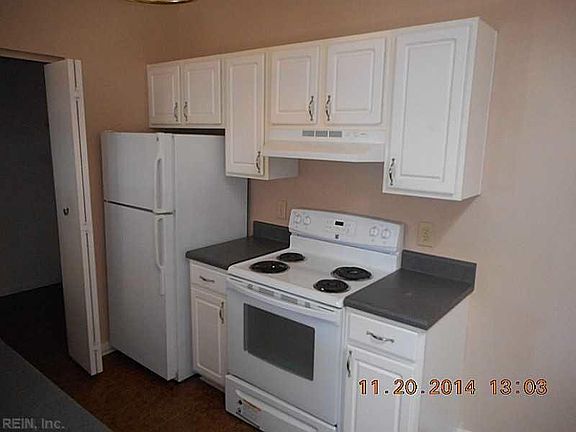 5th image of 403 Resort Ct
