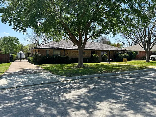3605 Minot Ave Photo 1