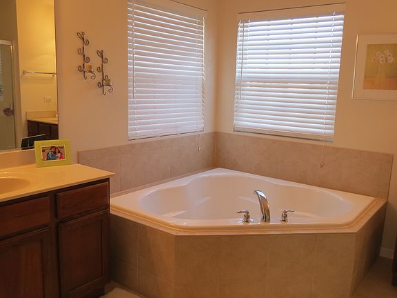 5th image of 3107 Chandler Ln